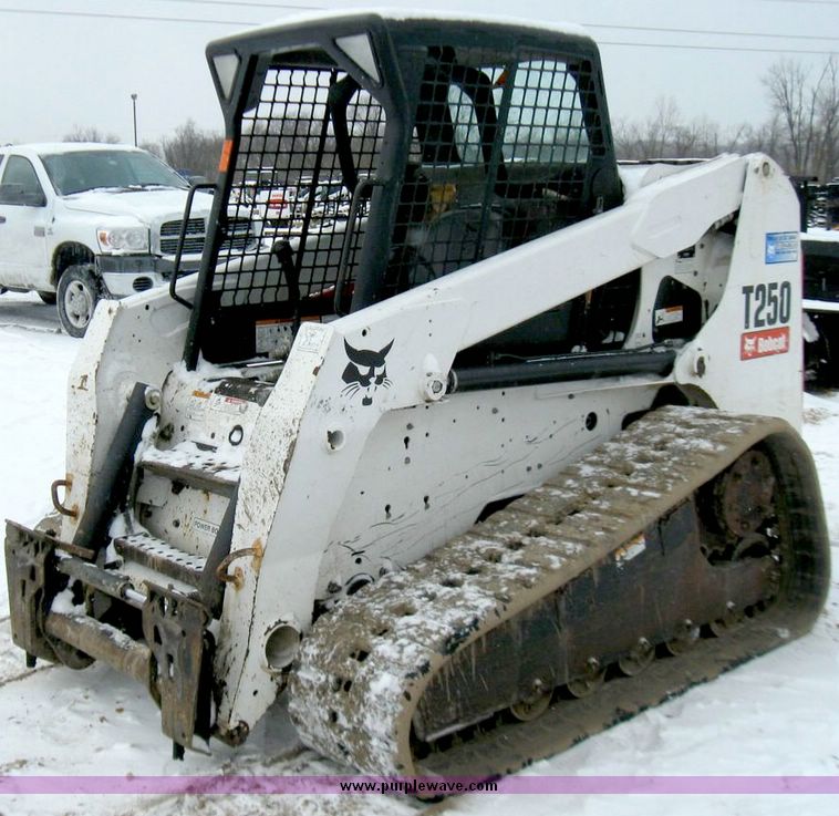 image for item 5225 2006 Bobcat T250 compact track loader