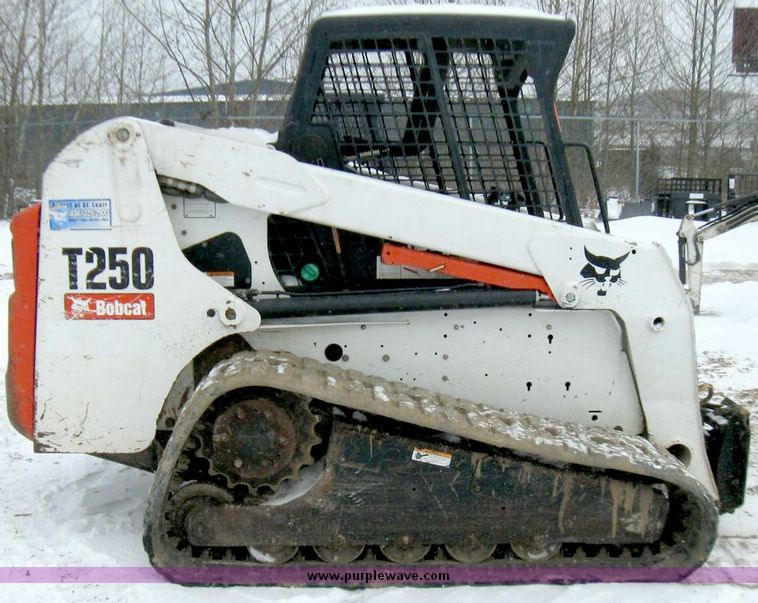 image for item 5225 2006 Bobcat T250 compact track loader