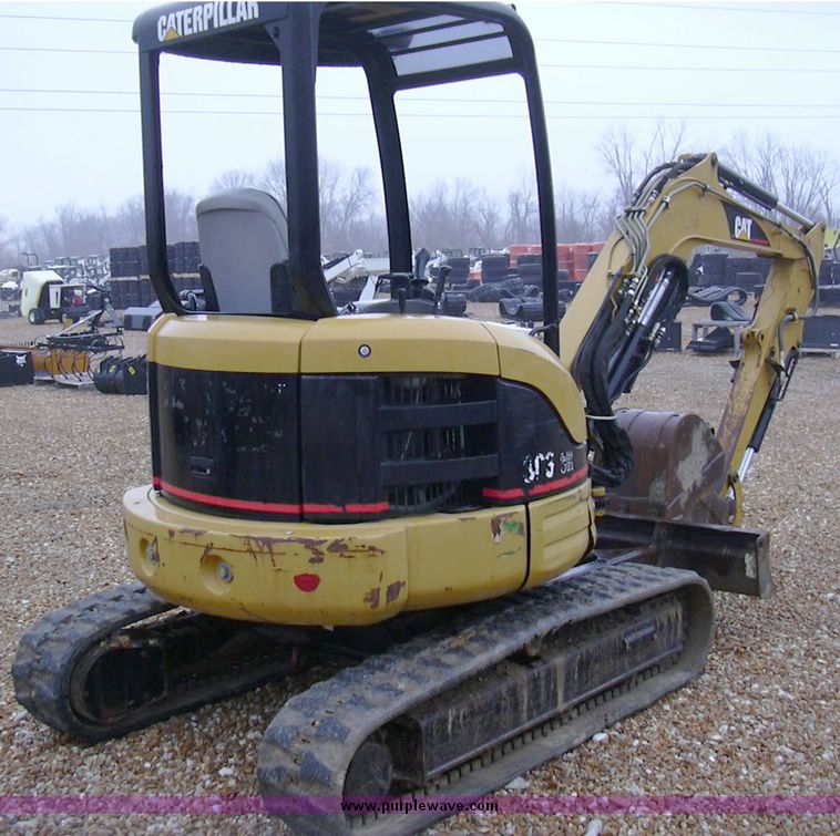 image for item 5226 2003 Caterpillar 303CR compact excavator