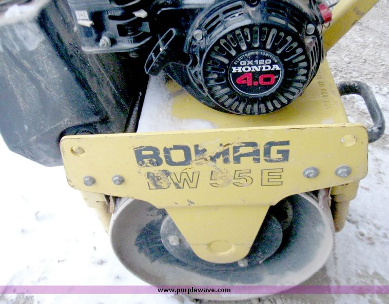 image for item 5229 2000 Bomag BW55E roller