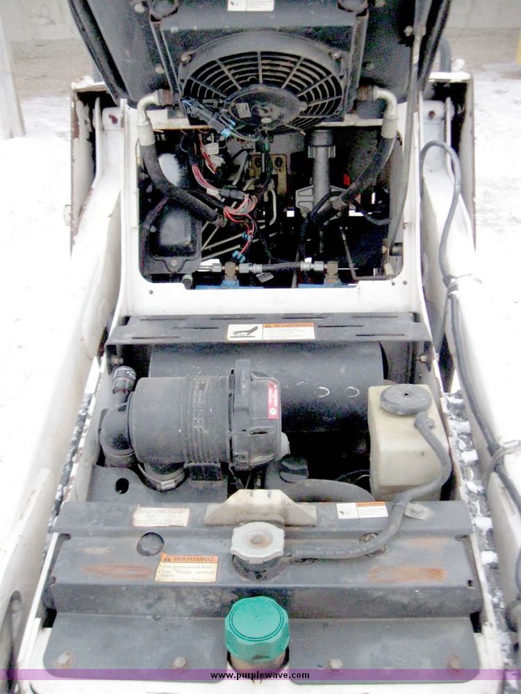 image for item 5231 2005 Bobcat MT52 mini track loader