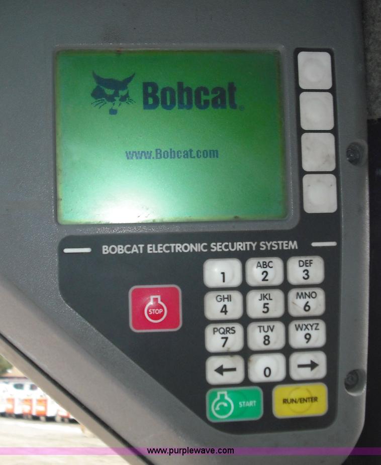 image for item 5232 2006 Bobcat T140 compact track loader