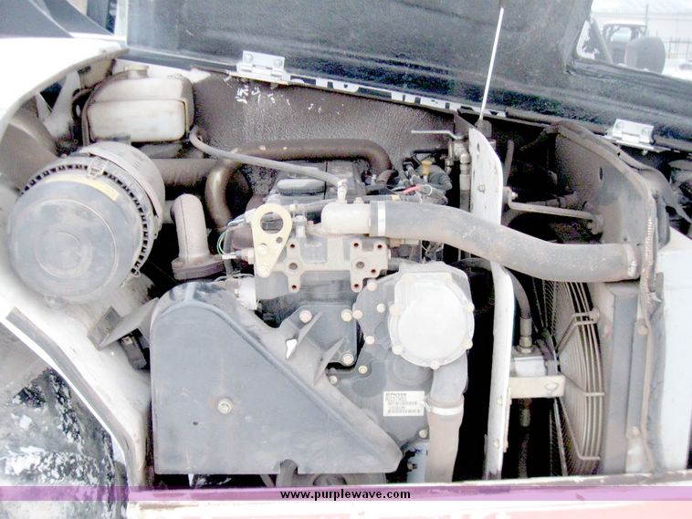 image for item 5233 2006 Bobcat V518 Versa Handler