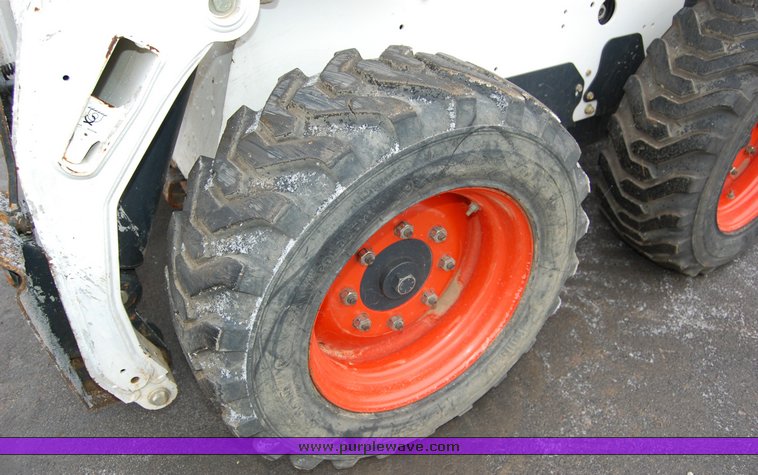image for item 6033 2007 Bobcat S185 skid steer