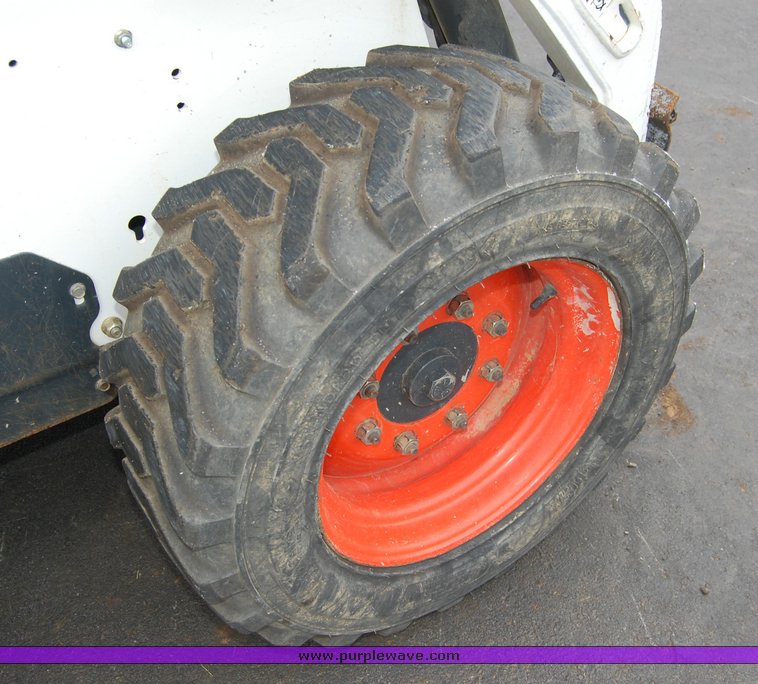 image for item 6033 2007 Bobcat S185 skid steer