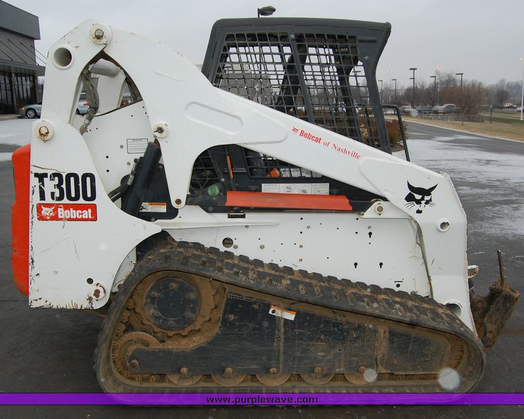 image for item 6034 2006 Bobcat T300 compact track loader