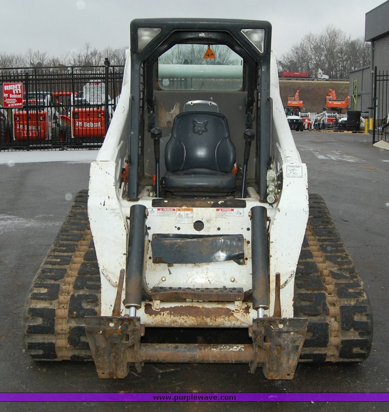 image for item 6034 2006 Bobcat T300 compact track loader