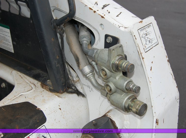 image for item 6034 2006 Bobcat T300 compact track loader