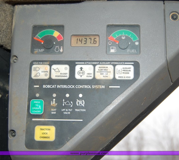 image for item 6034 2006 Bobcat T300 compact track loader