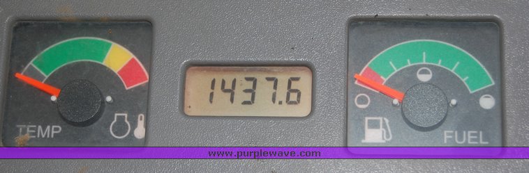 image for item 6034 2006 Bobcat T300 compact track loader