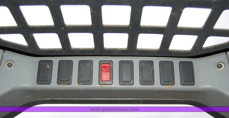 image for item 6034 2006 Bobcat T300 compact track loader