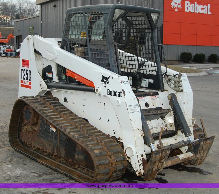 image for item 6035 2005 Bobcat T250 compact track loader
