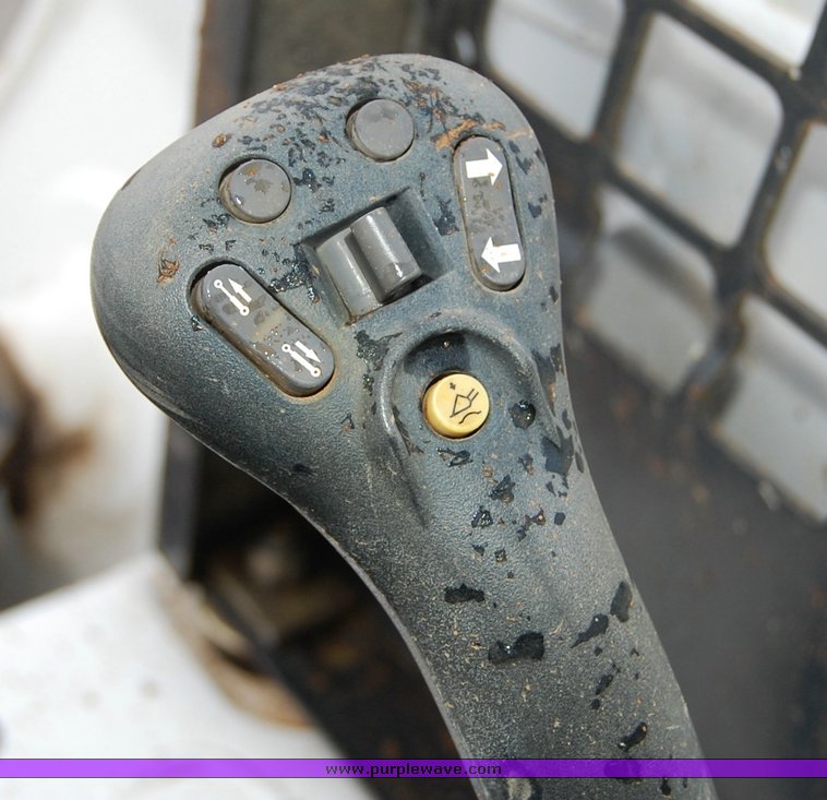 image for item 6035 2005 Bobcat T250 compact track loader