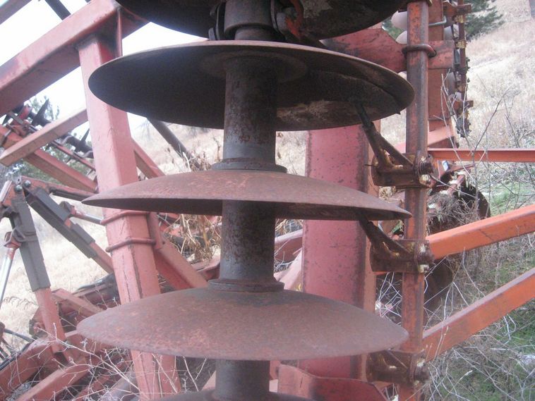 image for item 3771 Bush Hog 32' double offset disc