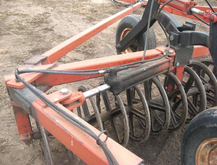 image for item 3776 Sterling 35' rolling packer