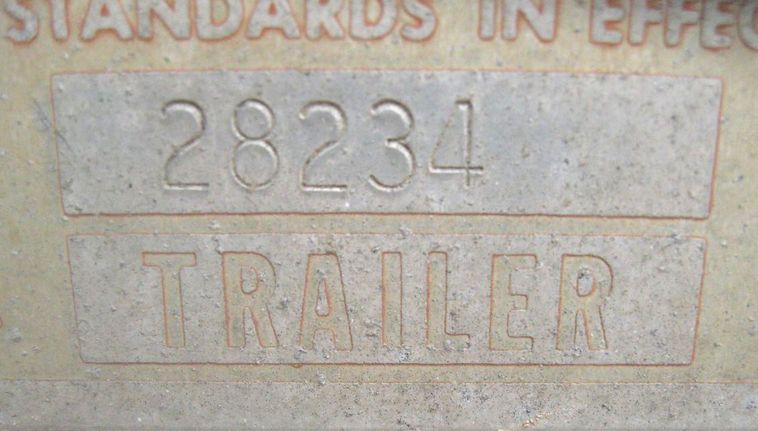 image for item 3780 1975 American Trailers Inc. aluminum cattle pot trailer