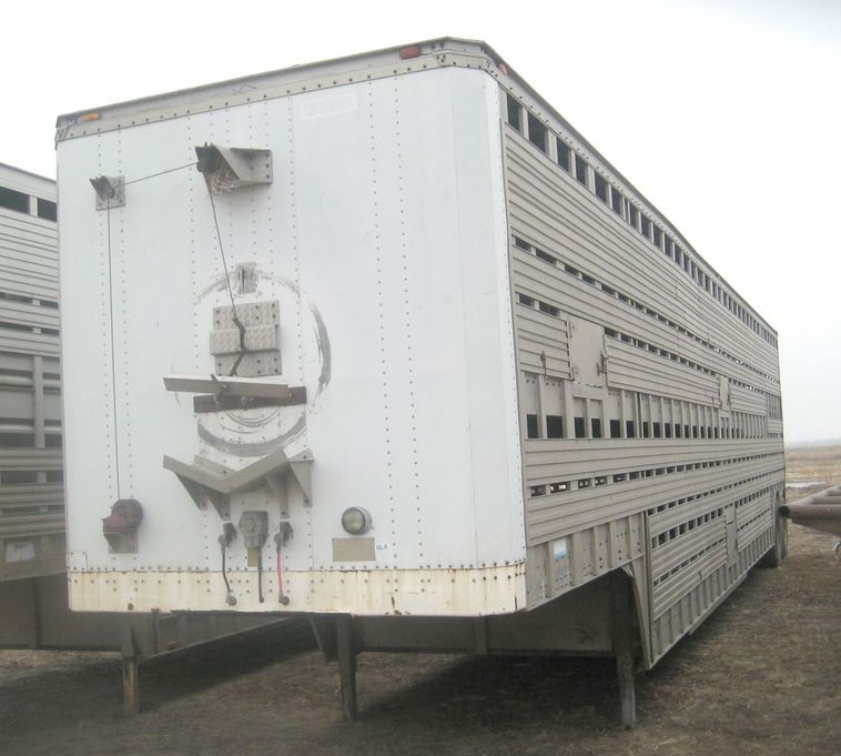 image for item 3782 1975 American Trailers Inc. aluminum cattle pot
