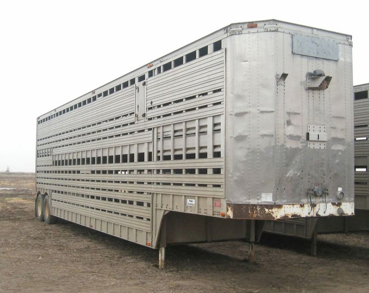 image for item 3783 1984 Polar American aluminum cattle pot trailer