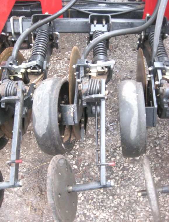 image for item 3788 2008 Case IH SDX40 air seed no-till drill