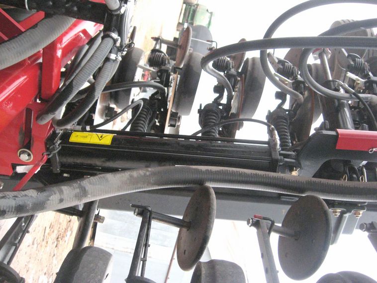 image for item 3788 2008 Case IH SDX40 air seed no-till drill