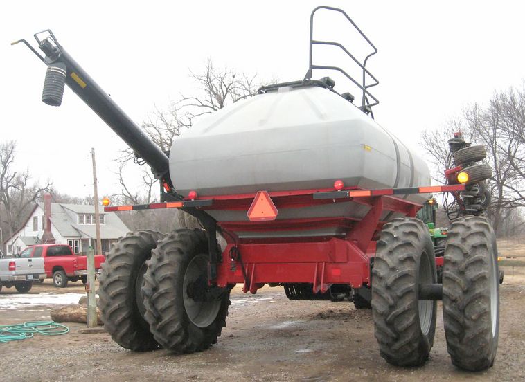 image for item 3789 2008 Case ADX 3430 seed cart