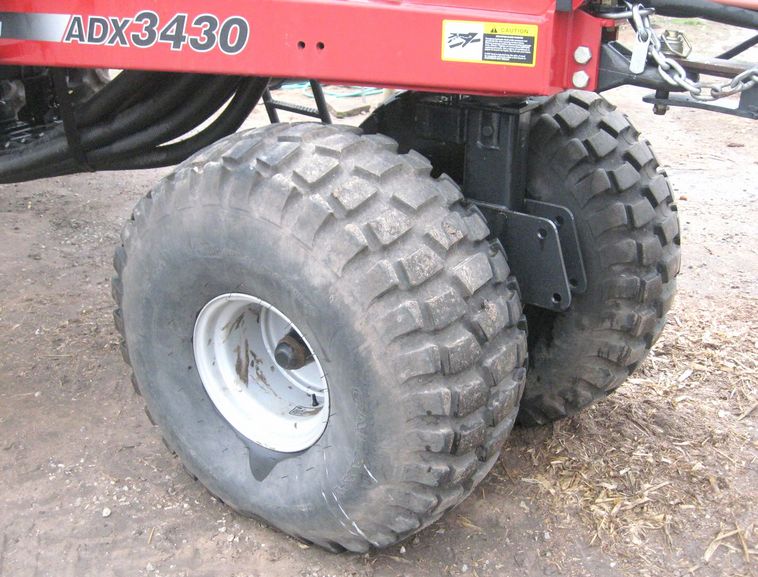 image for item 3789 2008 Case ADX 3430 seed cart