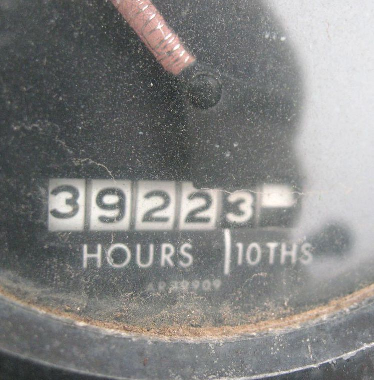 image for item 3790 1967 John Deere 3020 tractor with Nuway 400 loader