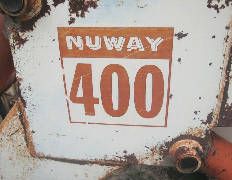 image for item 3790 1967 John Deere 3020 tractor with Nuway 400 loader