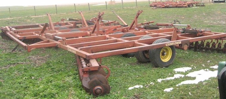 image for item 3800 Sunflower 33' double offset disc