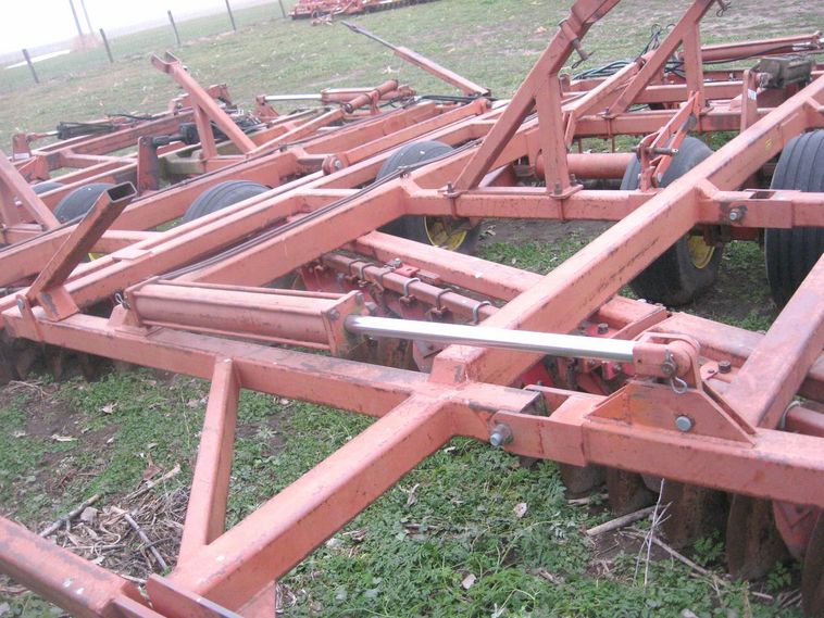 image for item 3800 Sunflower 33' double offset disc