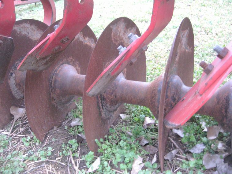 image for item 3800 Sunflower 33' double offset disc