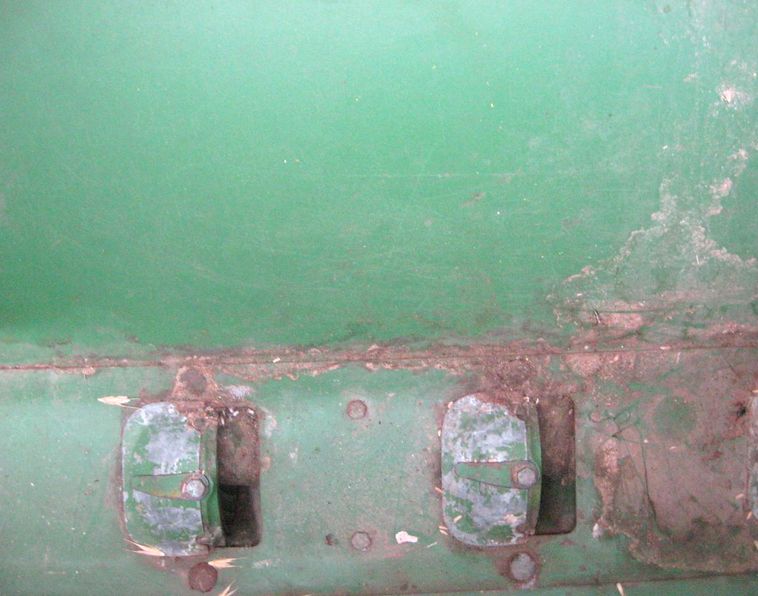 image for item 3801 (2) John Deere DF2080 double disc drills with Cullison tandem drill hitch