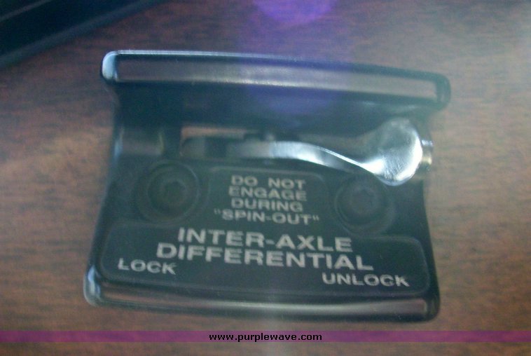 image for item 5328 1992 Freightliner Conventional FLD120 sleeper