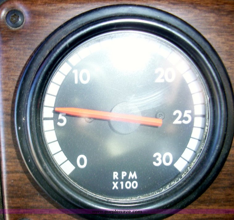 image for item 5328 1992 Freightliner Conventional FLD120 sleeper