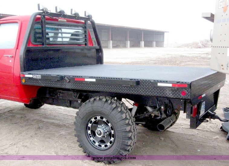 image for item 6804 1975 Dodge 2500 pickup truck