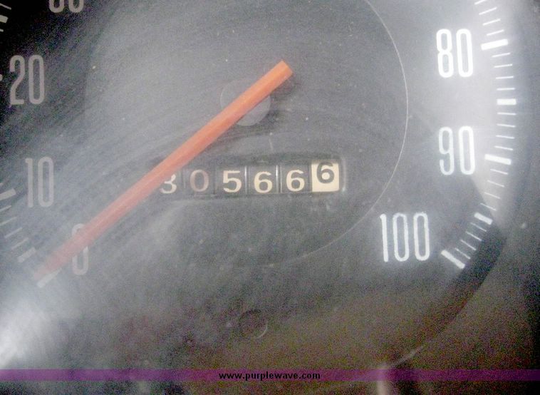 image for item 6804 1975 Dodge 2500 pickup truck