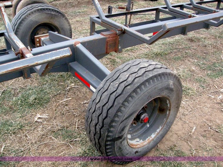 image for item 6812 Self unloading bale trailer