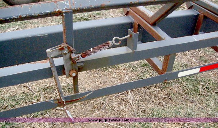 image for item 6812 Self unloading bale trailer