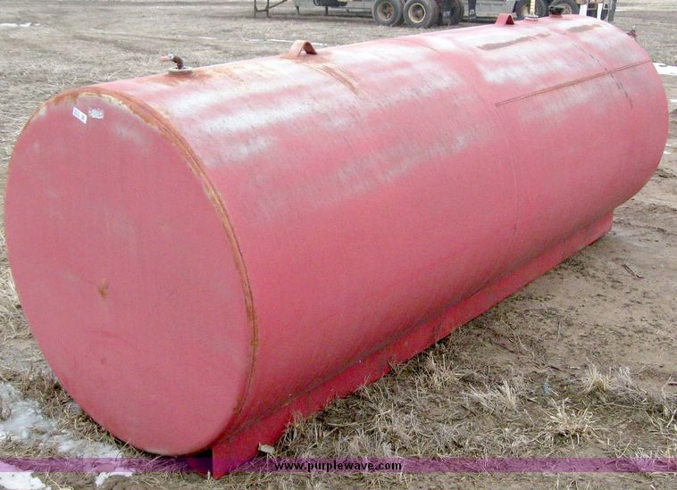 image for item 6814 1000 gallon fuel tank