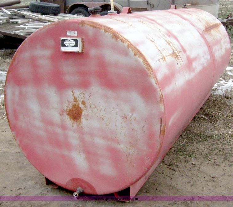 image for item 6814 1000 gallon fuel tank