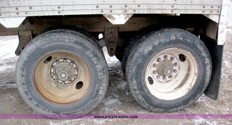 image for item 6821 1984 Timpte 42' double hopper grain trailer