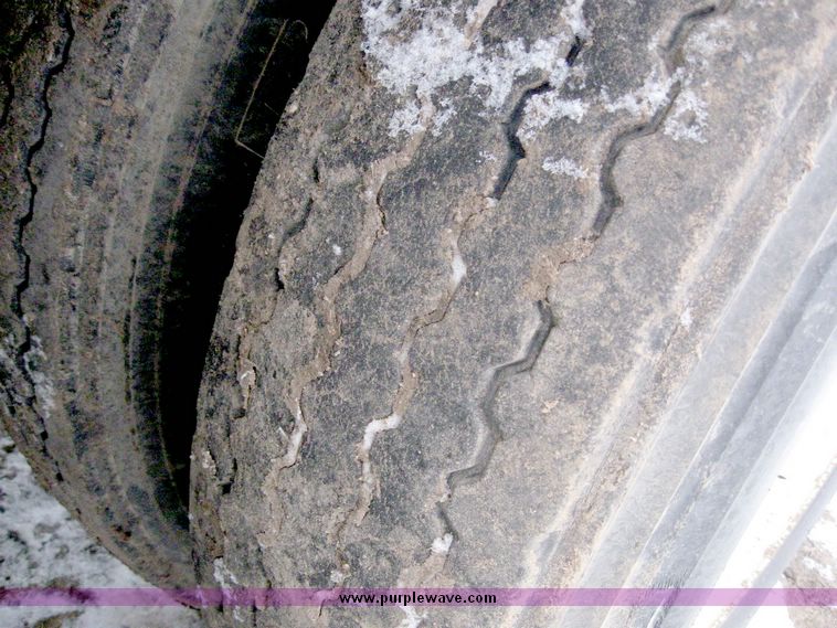 image for item 6822 1984 Timpte 42' double hopper grain trailer