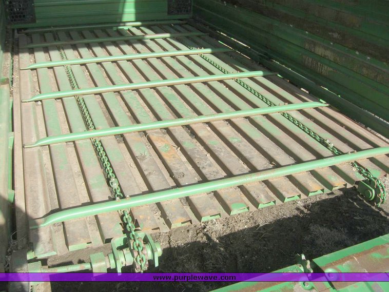 image for item 6830 John Deere E0200 stack wagon