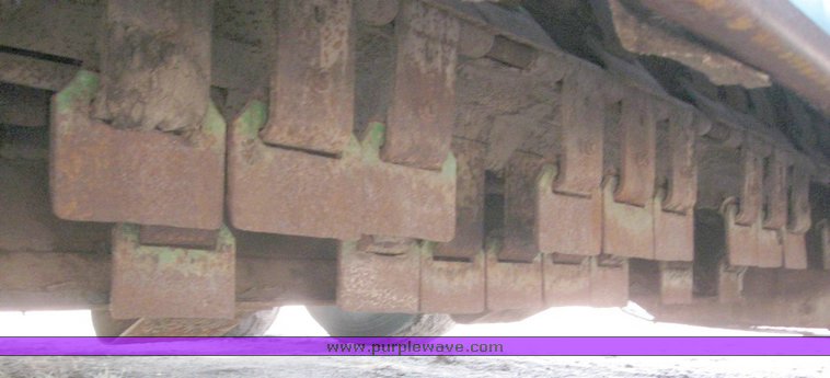 image for item 6830 John Deere E0200 stack wagon