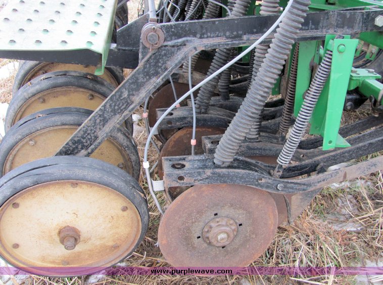 image for item 7043 Great Plains 30' drill