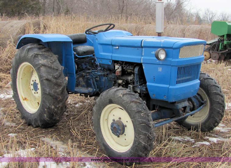 460 Long tractor in Severy, KS Item 7044 sold Purple Wave