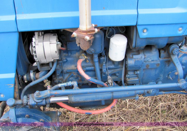 image for item 7044 460 Long tractor