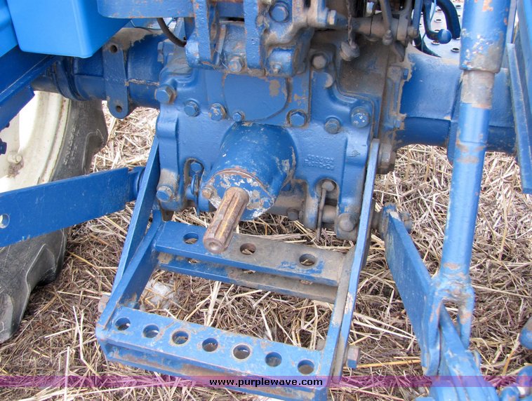 image for item 7044 460 Long tractor