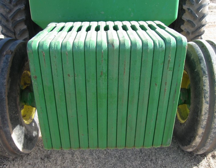 image for item 8032 1987 John Deere 4650 tractor