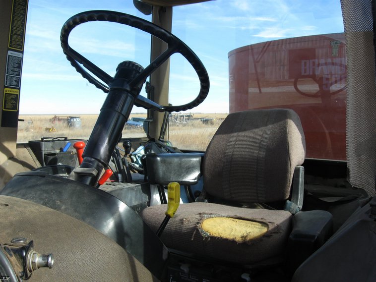 image for item 8033 1989 John Deere 4955 MFWA tractor